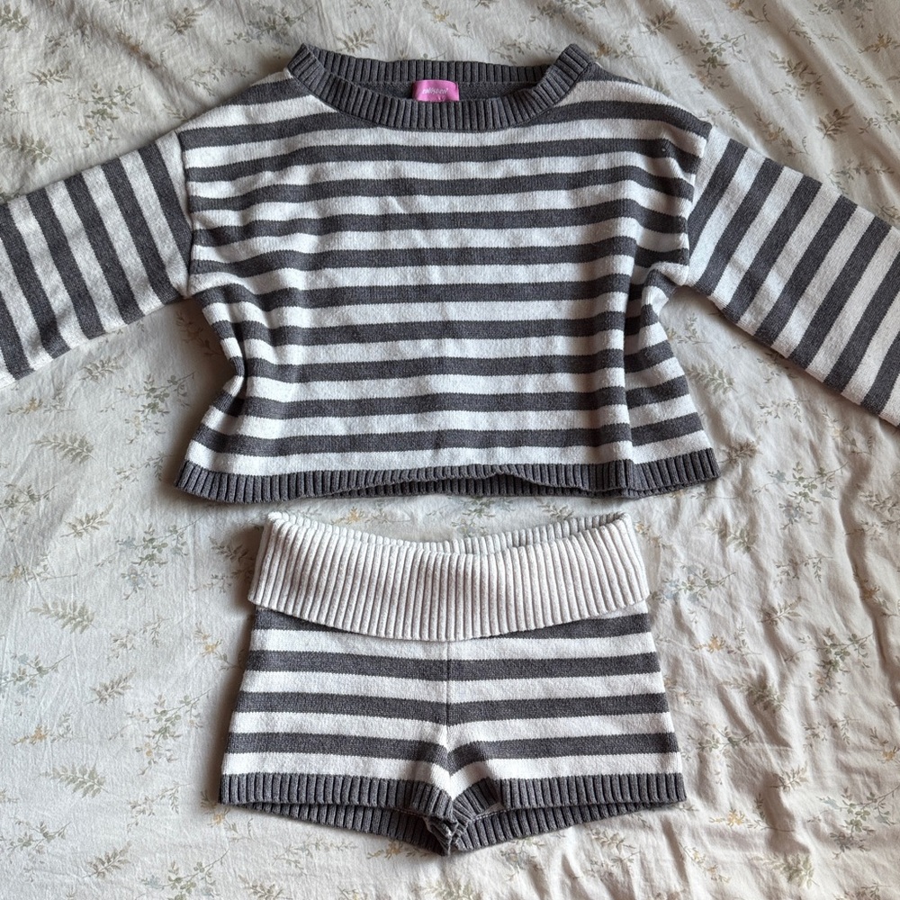 Edikted stripe lounge sweater + shorts set great condition - Picture 3 of 6